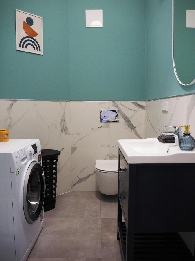 Apartamento Wawelove Kossak Apt 1 Min To Royal Wawel Castle! Free Parking Cracovia Exterior foto